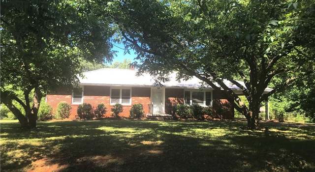 Photo of 1006 Gordon St, Anderson, SC 29626