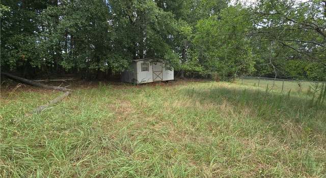 Photo of 726 Martin Rd, Starr, SC 29684