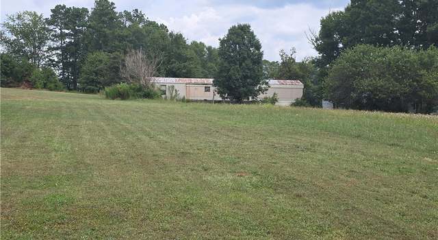 Photo of 726 Martin Rd, Starr, SC 29684