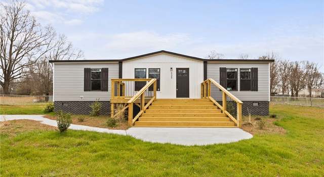 Photo of 135 Ostrich Ln, Starr, SC 29684