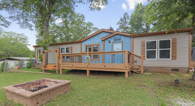 Photo of 1211 Tugaloo Heights Cir, Fair Play, SC 29643