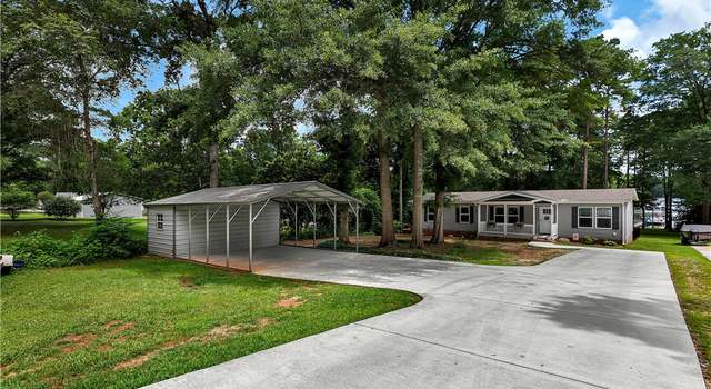 Photo of 928 Dogwood Ln, Townville, SC 29689