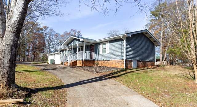 Photo of 301 S Lawrence Ave, Seneca, SC 29678