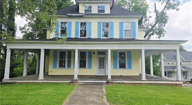 Photo of 152 Grace St, Greenwood, SC 29649