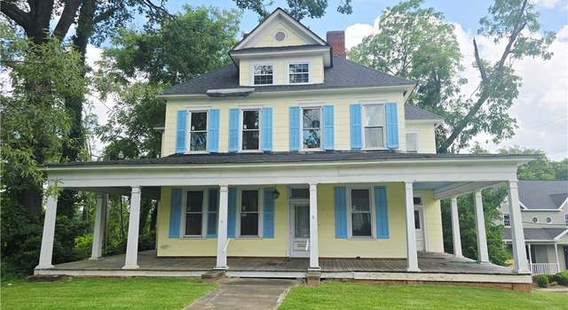 Photo of 152 Grace St, Greenwood, SC 29649
