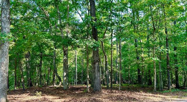 Photo of 603 Hickory Trl, Westminster, SC 29693
