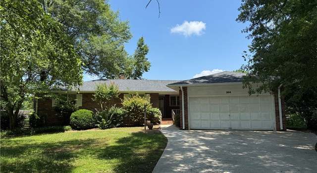 Photo of 204 Bristol Ct, Anderson, SC 29625