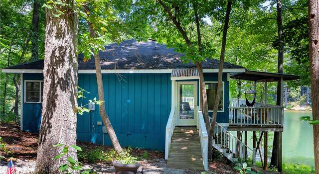 Photo of 215 Nature Ln, Mountain  Rest, SC 29664