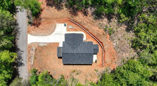 Photo of 324 Sweetbriar Trl, Westminster, SC 29693