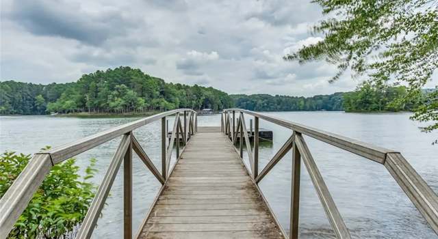 Photo of 112 Jefferson Dr, Westminster, SC 29693