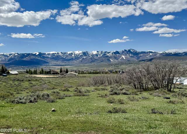 Property at 1228 E Oakridge Rd, Park City, UT 84098, 6 beds, 3 baths