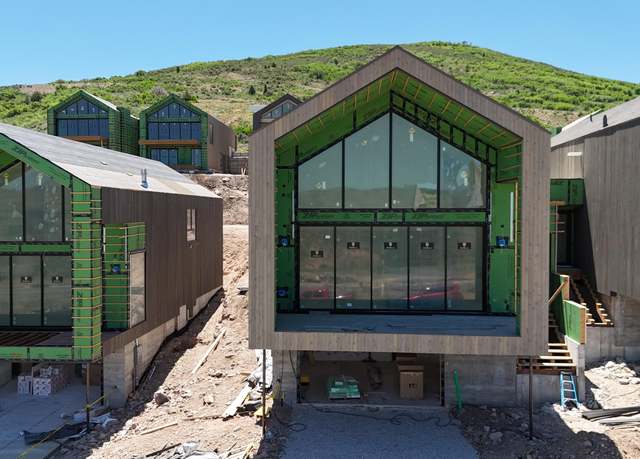 Property at 7177 N Skyfall Dr, Kamas, UT 84036, 4 beds, 2.5 baths