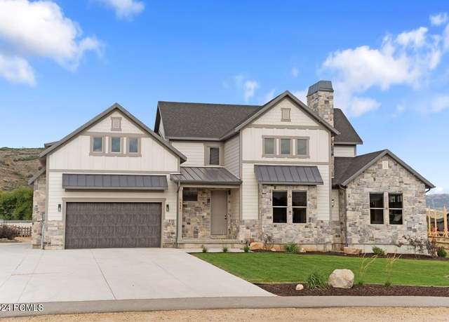 Property at 1806 S Summit Haven Dr, Francis, UT 84036, 3 beds, 2.5 baths