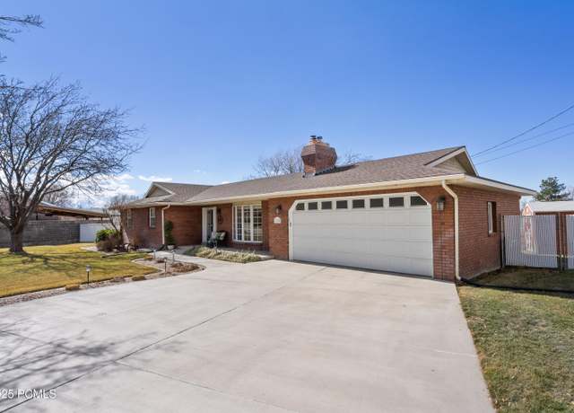 Property at 1185 N Main St, Mapleton, UT 84664, 5 beds, 3 baths