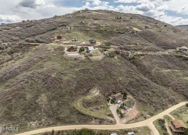 Property at 28 E Hollow Dr, Coalville, UT 84017