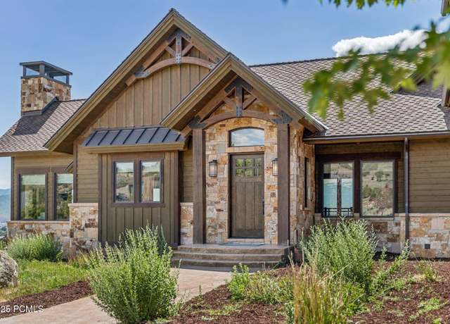 Property at 1075 N Oquirrh Mountain Dr, Heber City, UT 84032, 4 beds, 5 baths