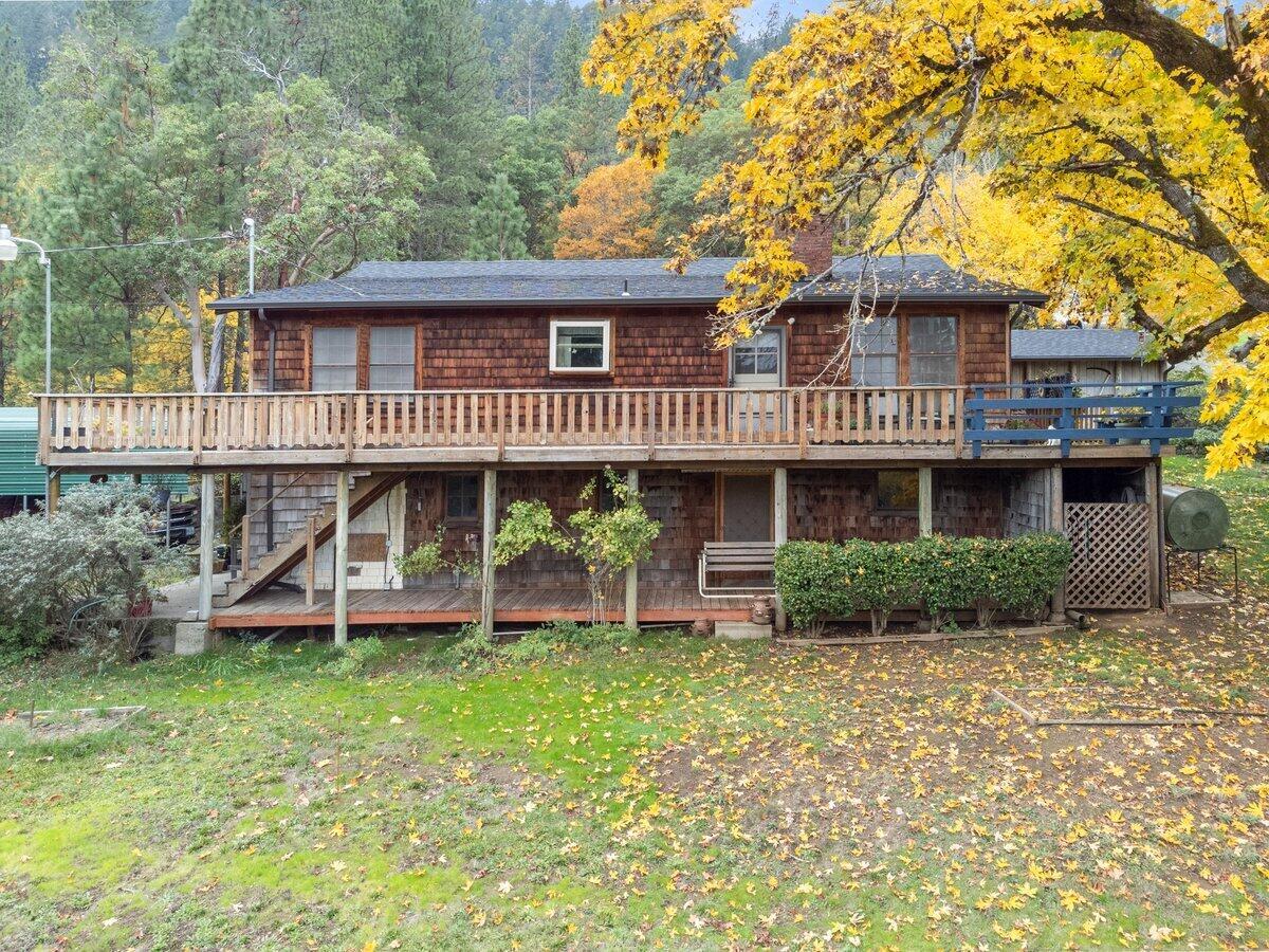 5457 Rogue River Hwy, Gold Hill, OR 97525 | MLS# 220175543 | Redfin