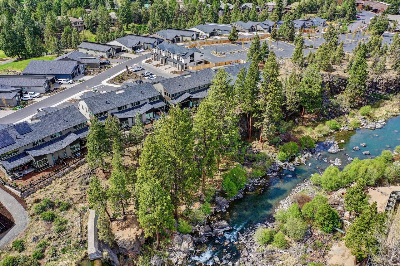 2610 NW Rippling River Ct Bend OR 97703 MLS# 220121731 Redfin 2610 NW Rippling River Ct Bend OR 97703 MLS# 220121731 Redfin