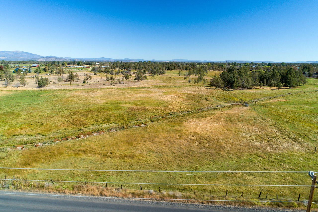 506 NE Oneil Way, Redmond, OR 97756 MLS 220109920 Redfin