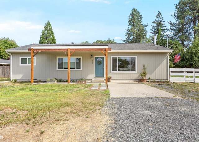 Property at 151 Laubach Ln, Grants Pass, OR 97526, 3 beds, 2 baths