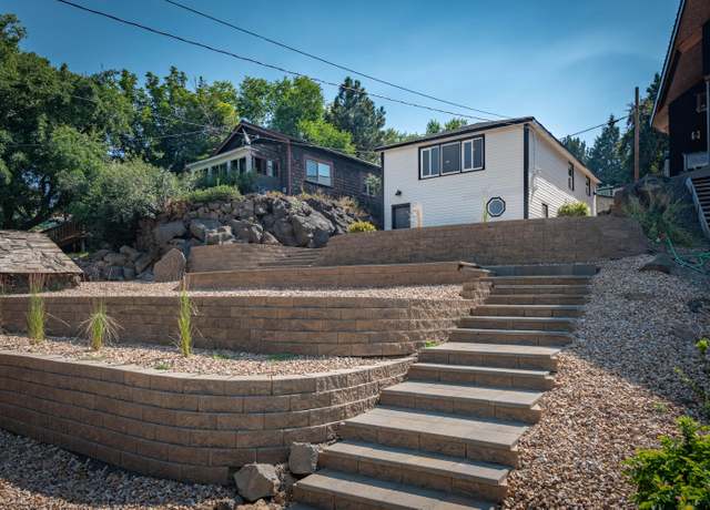 Property at 266 NW Riverside Blvd, Bend, OR 97703, 2 beds, 1.5 baths