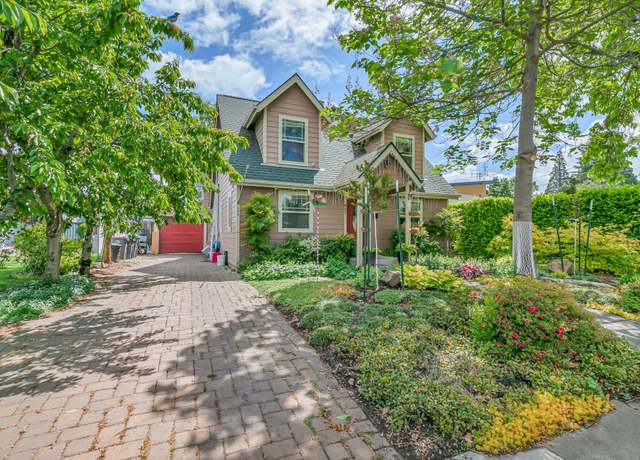 Property at 921 S Holly St, Medford, OR 97501, 3 beds, 2 baths