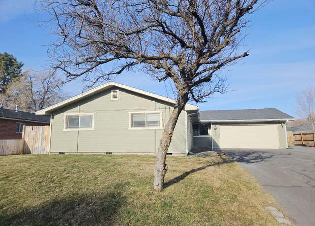 Property at 4980 Gatewood Dr, Klamath Falls, OR 97603, 3 beds, 2.5 baths