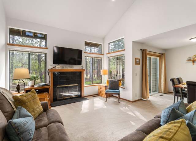 Property at 17720 Lake Aspen Ct #7, Sunriver, OR 97707, 3 beds, 2 baths