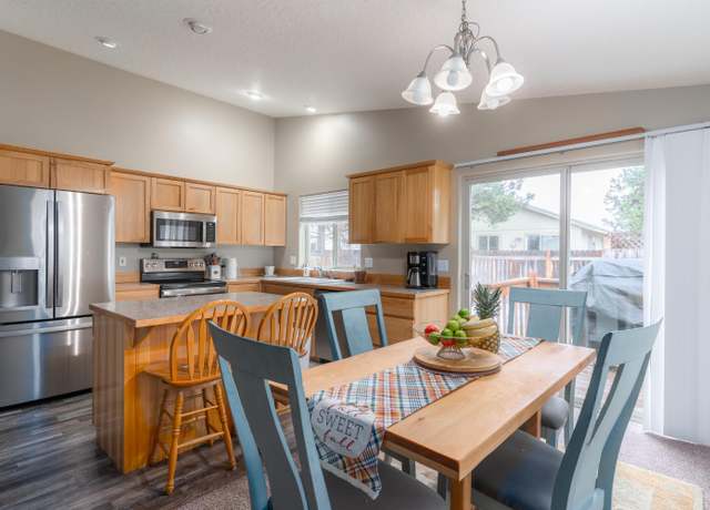 Property at 16485 Cassidy Dr, La Pine, OR 97739, 3 beds, 2 baths