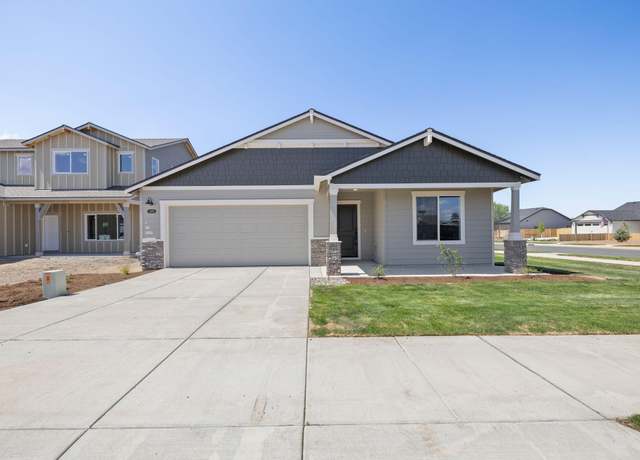 Property at 3499 NW 12th St #45, Redmond, OR 97756, 3 beds, 2 baths