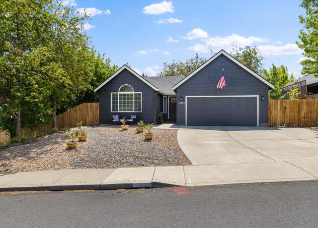 Property at 21291 Keyte Rd, Bend, OR 97701, 3 beds, 2 baths