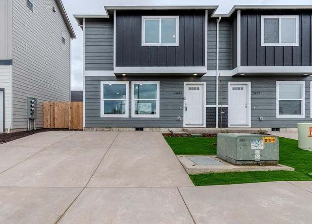 Property at 7875 Houston Loop, White City, OR 97503, 2 beds, 2.5 baths