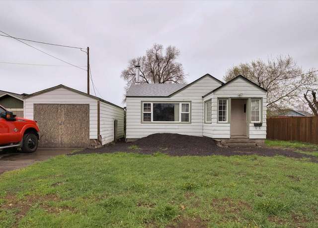 Property at 136 SW 2nd St, Redmond, OR 97756, 3 beds, 1.5 baths