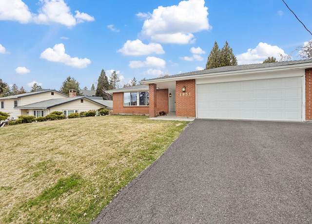 Property at 1851 Park Ave, Klamath Falls, OR 97601, 3 beds, 2 baths