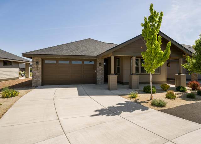 Property at 2628 NW Redwood Cir #39, Redmond, OR 97756, 2 beds, 2 baths