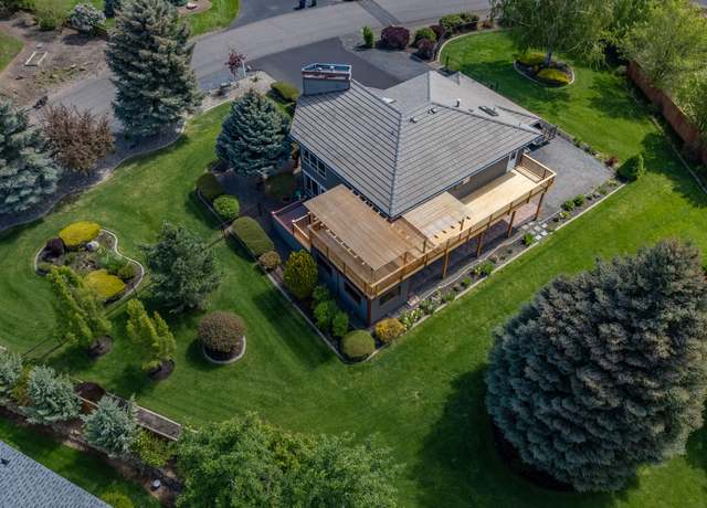 Property at 21445 Bradetich Loop, Bend, OR 97701, 3 beds, 3.5 baths