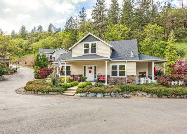 Property at 205 Oak Knoll Way, Jacksonville, OR 97530, 4 beds, 2.5 baths