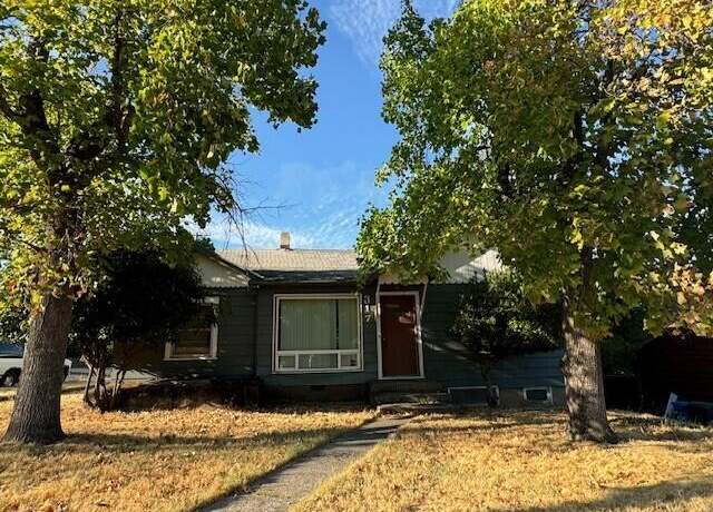 Property at 317 Maple St, Ashland, OR 97520, 4 beds, 2 baths