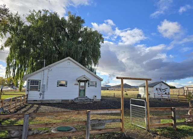 Property at 1267 Joe Wright Rd, Klamath Falls, OR 97601, 2 beds, 1 bath