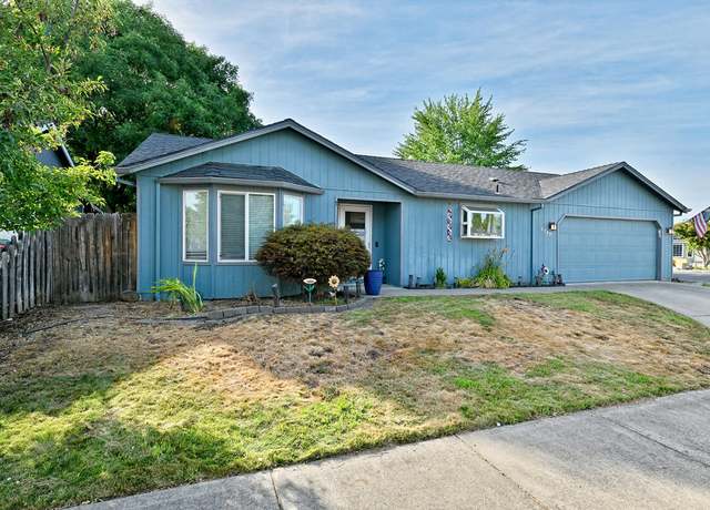 Property at 2749 Brae Dr, Medford, OR 97501, 3 beds, 2 baths