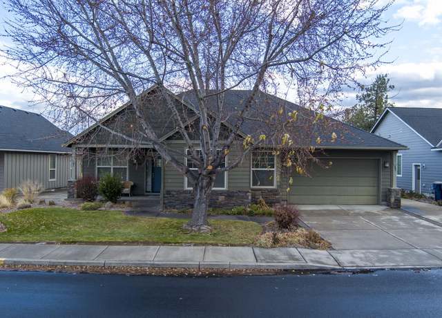 Property at 2644 NW 19th St, Redmond, OR 97756, 4 beds, 2 baths