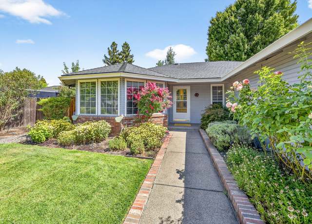 Property at 2575 Roberts Rd, Medford, OR 97504, 3 beds, 2 baths