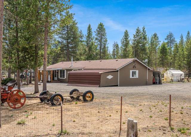 Property at 52141 Stearns Rd, La Pine, OR 97739, 3 beds, 2 baths