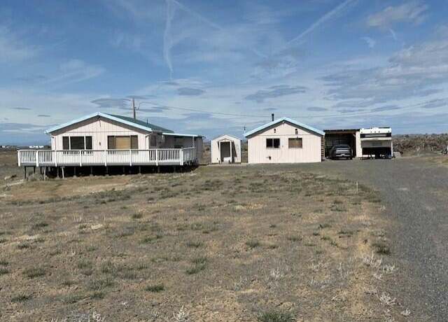 Property at 58474 Old Lake Rd, Silver Lake, OR 97638, 1 bed, 1 bath