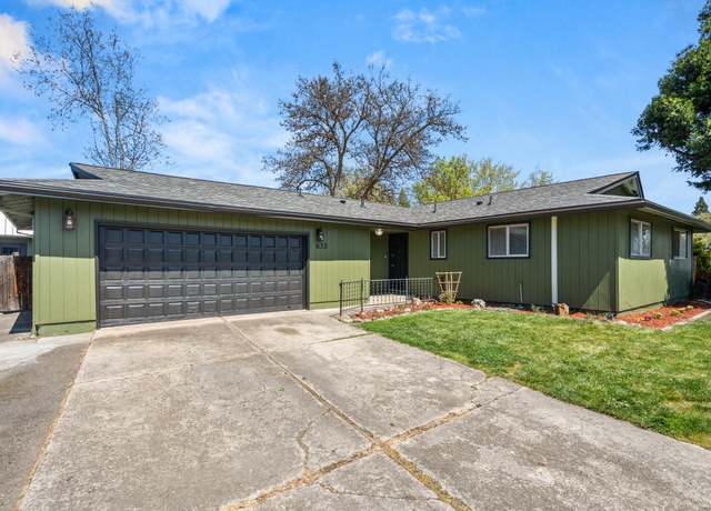 Property at 633 Libby St, Central Point, OR 97502, 3 beds, 2 baths