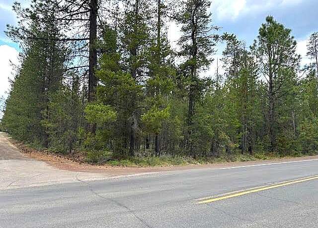 Property at 6th St Unit 221017D001900 Lot2 Block2, La Pine, OR 97739