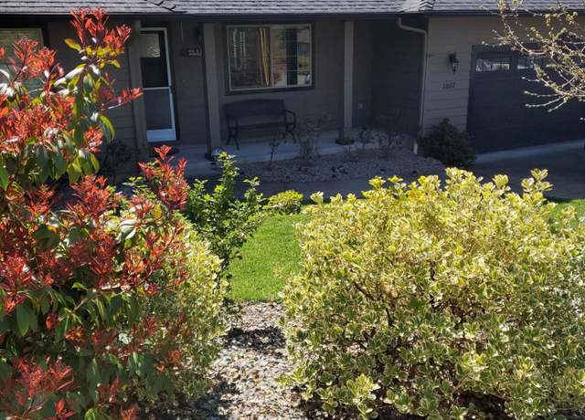 Property at 1067 NE Savage St, Grants Pass, OR 97526, 3 beds, 2 baths
