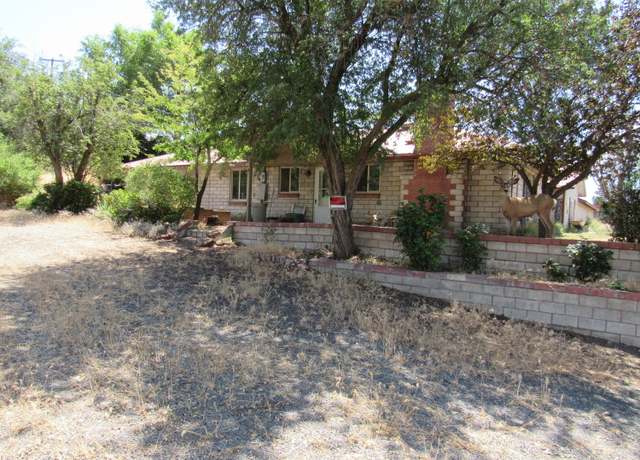 Property at 400 SW Madison St, Madras, OR 97741