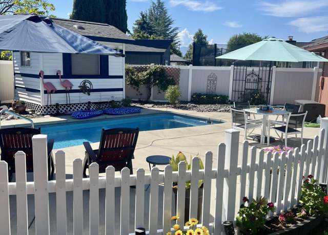 Property at 4060 Rock Way, Central Point, OR 97502, 3 beds, 2 baths