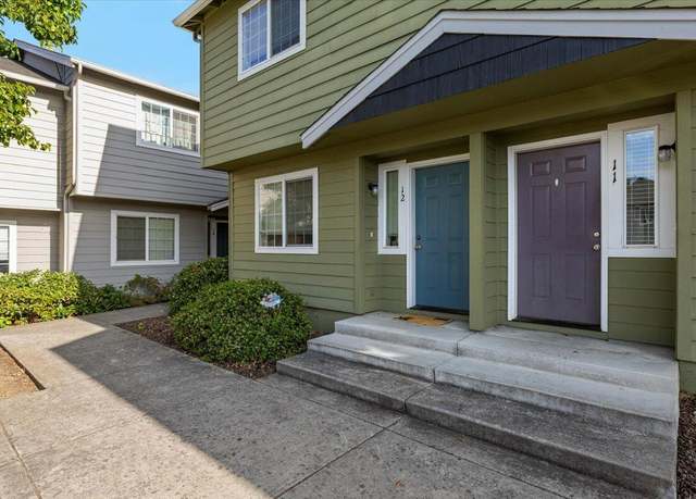 Property at 2030 Brookhurst St #12, Medford, OR 97504, 2 beds, 1.5 baths